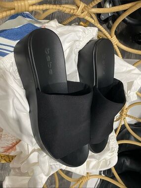 Bebe vintage platforms